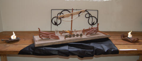 Vikingaskepp en lekskulptur skala 1:250